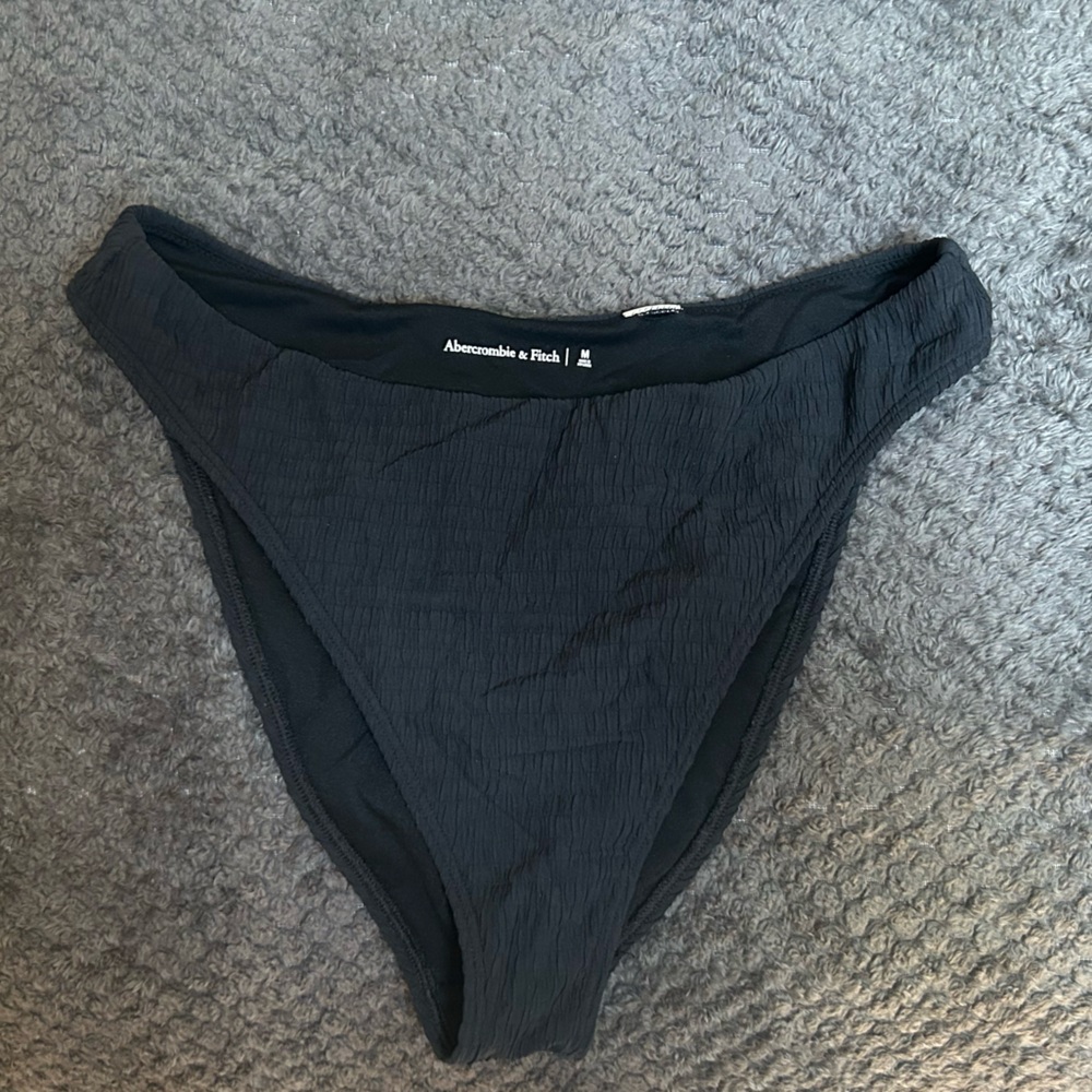 Abercrombie & Fitch Black Crinkle Bikini Bottom size M